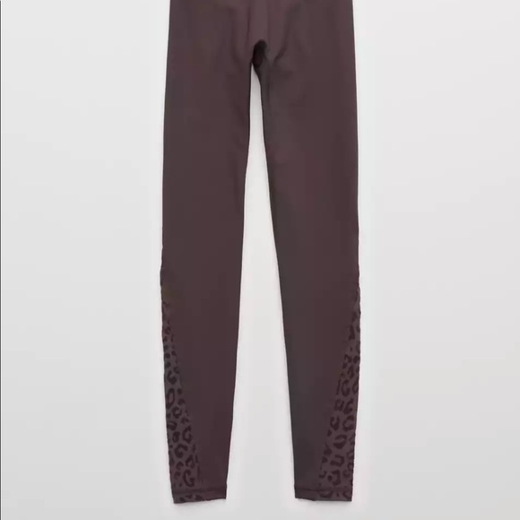 OFFLINE American Eagle Goals High Waisted Leopard Mesh Legging - Picture 5 of 11